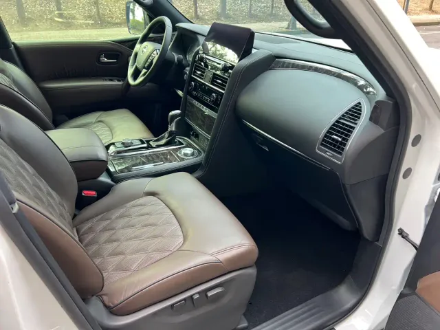 Nissan Patrol — Фото автомобиля 16