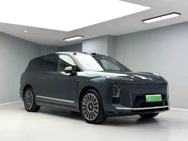 Nio ES8 — Фото автомобиля 3