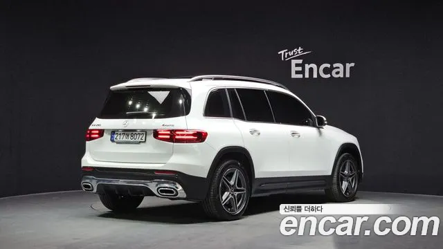 Mercedes-Benz GLB-Class — Фото автомобиля 2