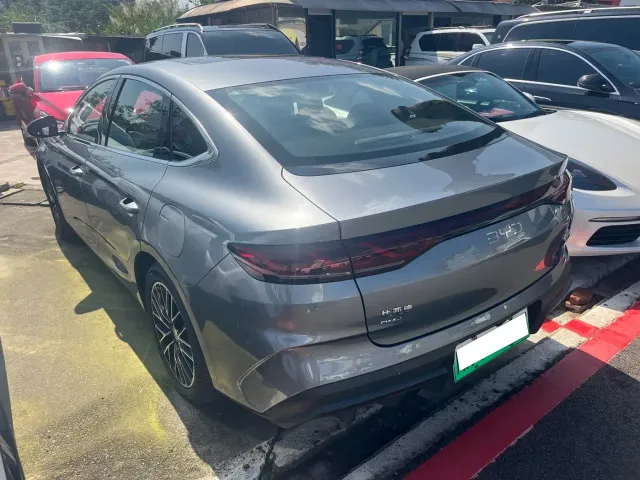 BYD Qin L — Фото автомобиля 14