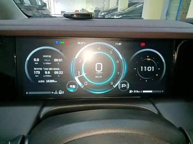 GAC Trumpchi M8 — Фото автомобиля 11