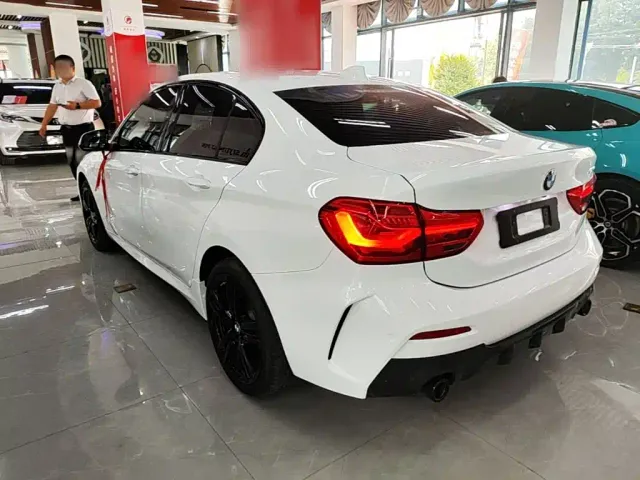 BMW 1 Series — Фото автомобиля 4