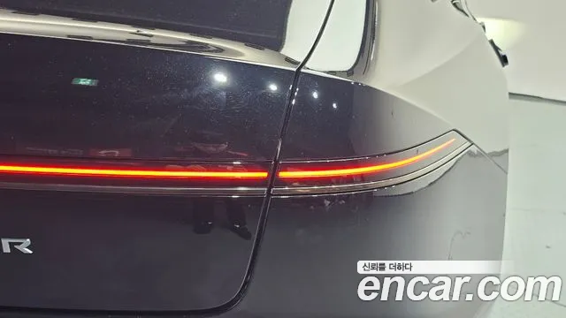 Hyundai Grandeur GN7 — Фото автомобиля 8