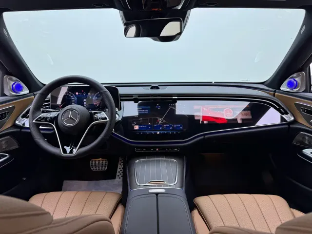 Mercedes-Benz E-Class — Фото автомобиля 15