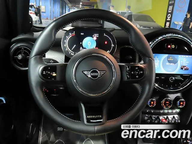 Mini Cooper — Фото автомобиля 11