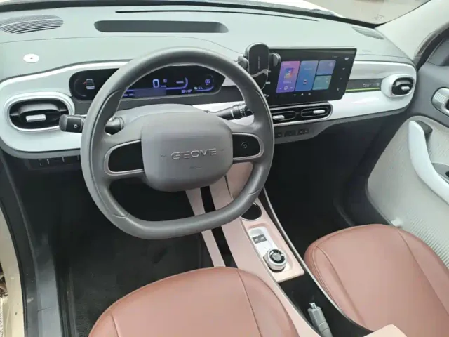 Geely Panda — Фото автомобиля 9