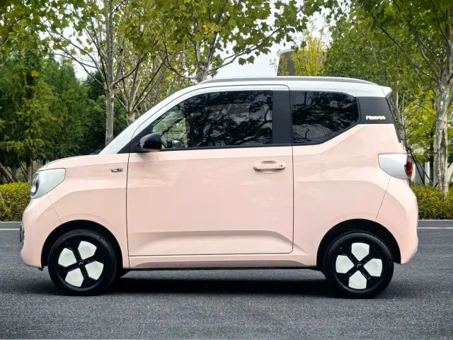 Wuling Hongguang Mini EV — Фото автомобиля 14