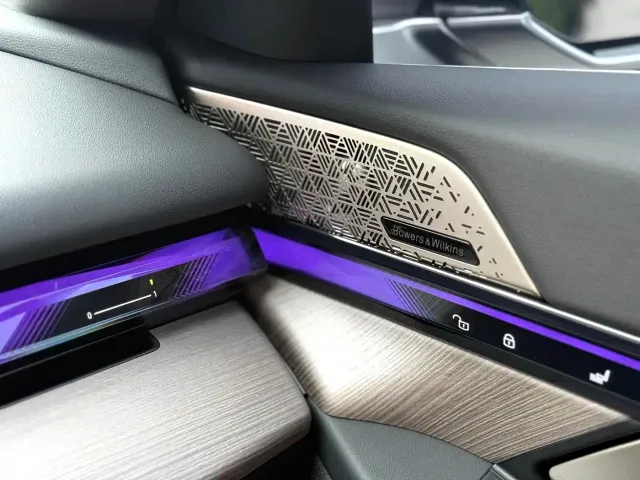 BMW 5 Series — Фото автомобиля 9