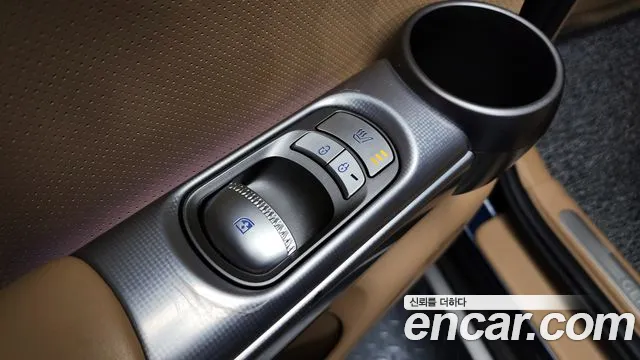 Genesis GV60 — Фото автомобиля 18