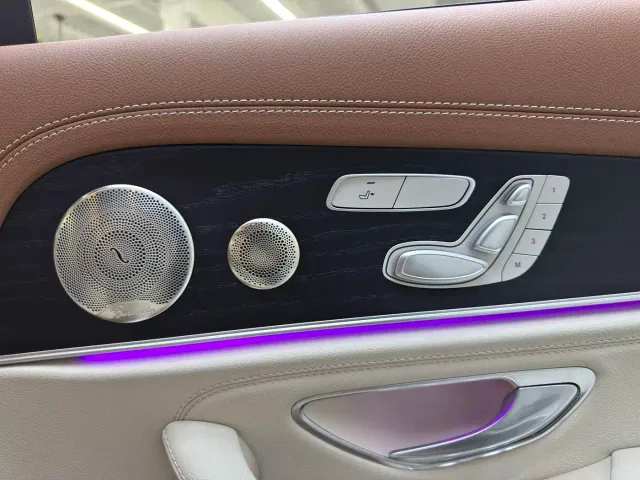 Mercedes-Benz E-Class — Фото автомобиля 4
