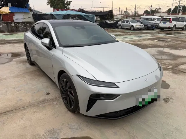 Dongfeng eπ 007 — Фото автомобиля 3