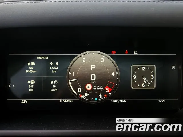 Land Rover Defender — Фото автомобиля 8