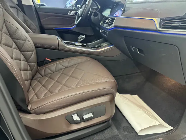 BMW X5 — Фото автомобиля 9