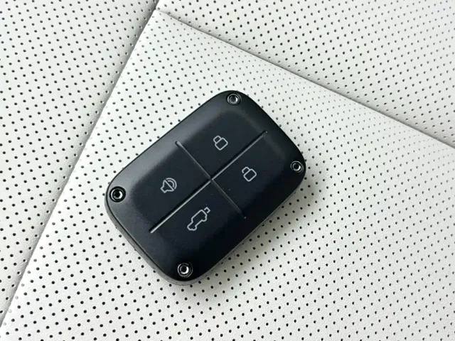 iCAR V23 — Фото автомобиля 13