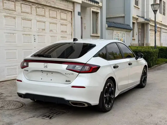 Honda Civic — Фото автомобиля 8