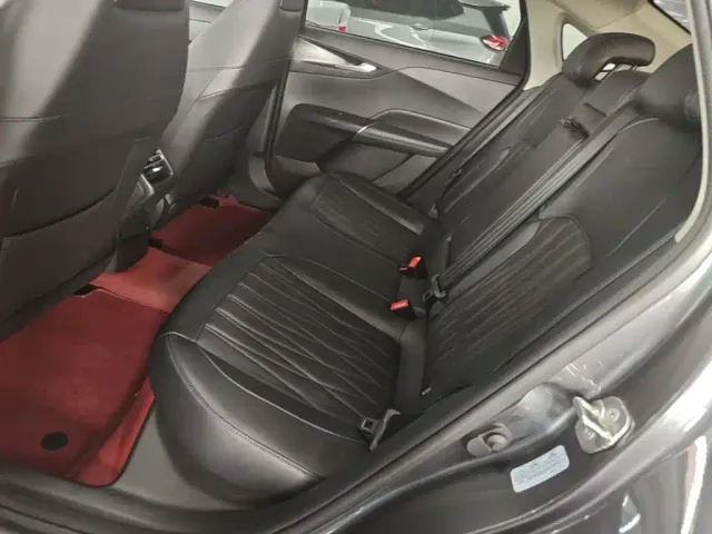 Changan Qiyuan A05 — Фото автомобиля 16