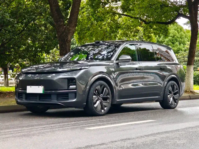 Фотография автомобиля — Li Auto L9