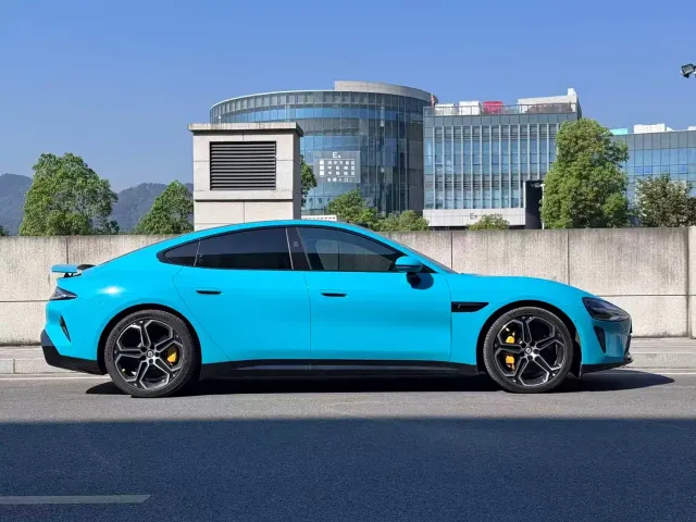 Xiaomi SU7 — Фото автомобиля 3