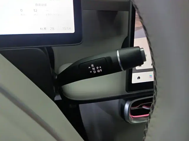 Leapmotor B10 — Фото автомобиля 16