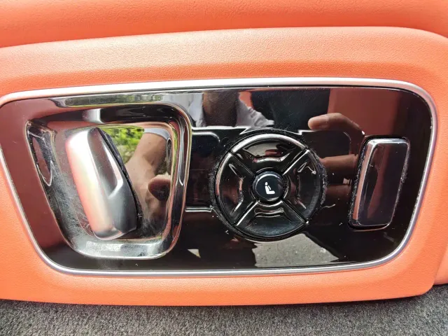 Li Auto L7 — Фото автомобиля 30