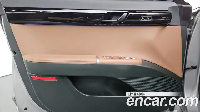 Hyundai Grandeur GN7 — Фото автомобиля 13
