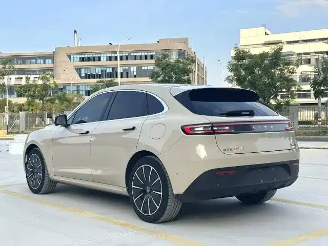 Aito M5 — Фото автомобиля 5