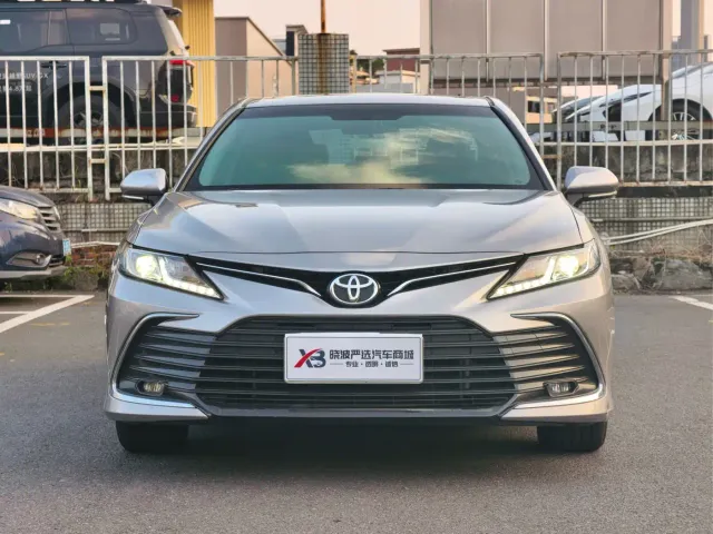 Toyota Camry — Фото автомобиля 2