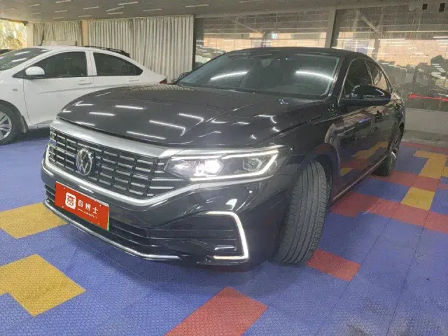 Фотография автомобиля — Volkswagen Passat