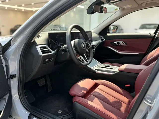 BMW 3 Series — Фото автомобиля 5