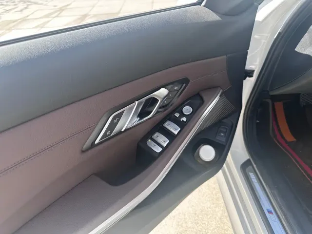 BMW 3 Series — Фото автомобиля 5