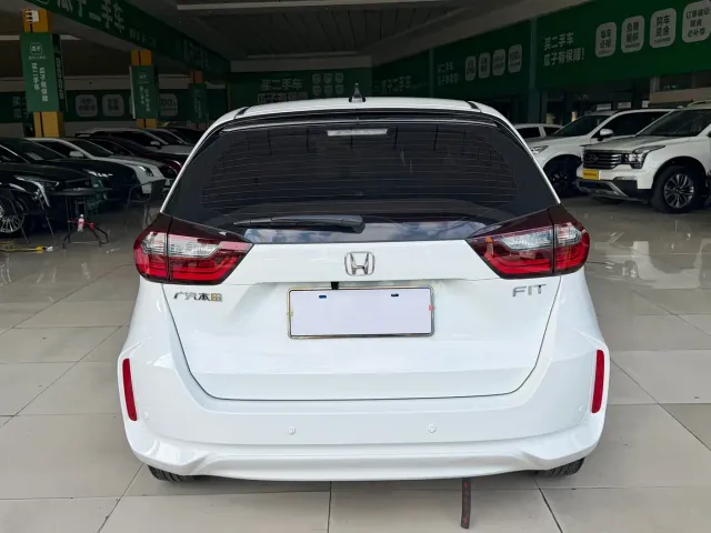 Honda Fit — Фото автомобиля 14