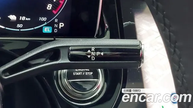 Mercedes-Benz E-Class — Фото автомобиля 20