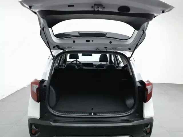 Kia Seltos — Фото автомобиля 16