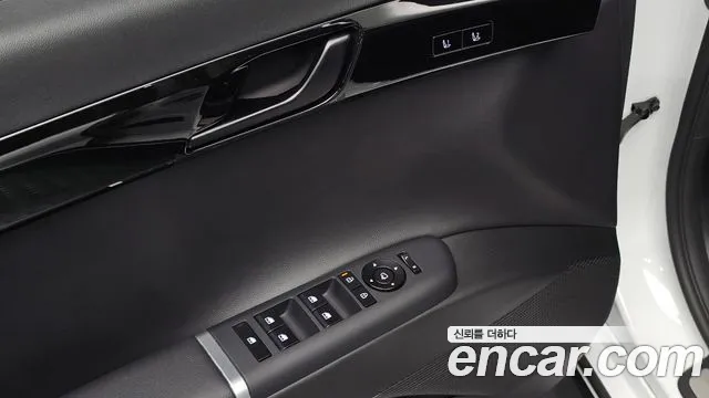 Hyundai Grandeur GN7 — Фото автомобиля 27