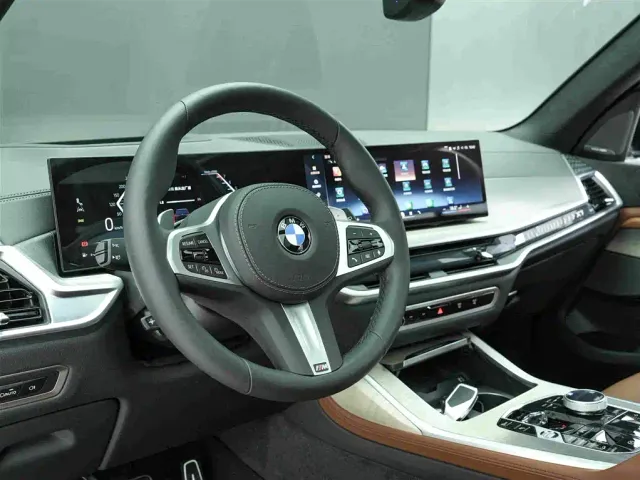 BMW X7 — Фото автомобиля 7