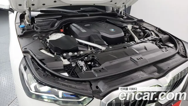 BMW 5-Series 5 серия (G60) 530i xDrive M Sport — Фото автомобиля 5
