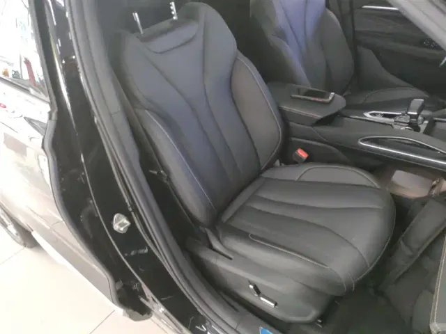 Geely Xingyue L — Фото автомобиля 24