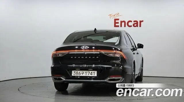 Hyundai Grandeur Grandeur (New) Hybrid — Фото автомобиля 4