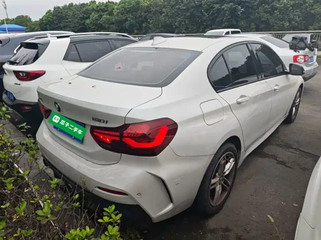 BMW 1 Series — Фото автомобиля 6