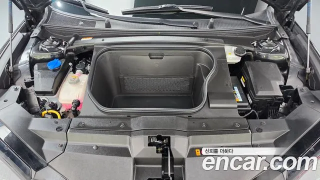 Hyundai Ioniq 6 — Фото автомобиля 9