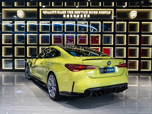 BMW M4 — Фото автомобиля 4