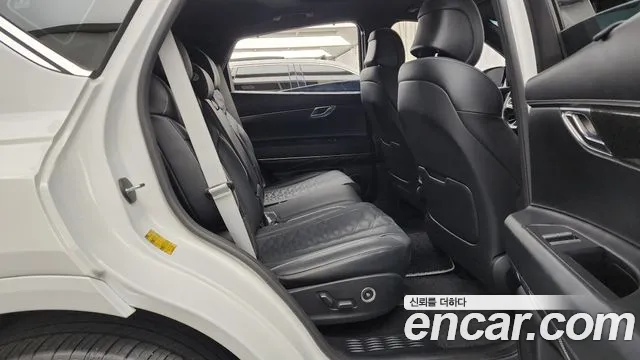 Genesis GV80 — Фото автомобиля 12