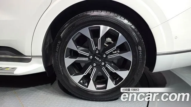 Kia Canival Carnival 4 поколение Бензин 9 мест Hi-Limousine — Фото автомобиля 15