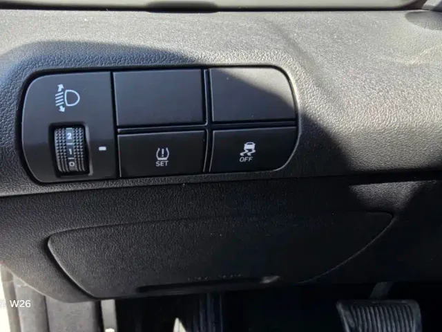 Hyundai Elantra — Фото автомобиля 8