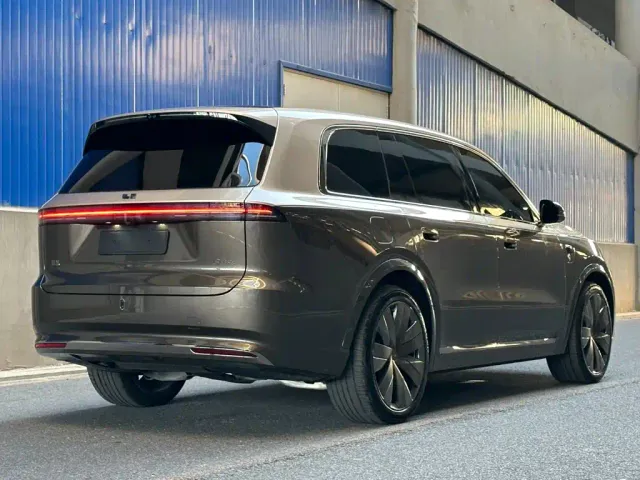 Li Auto Li Xiang L9 2026 Base Model — Фото автомобиля 5