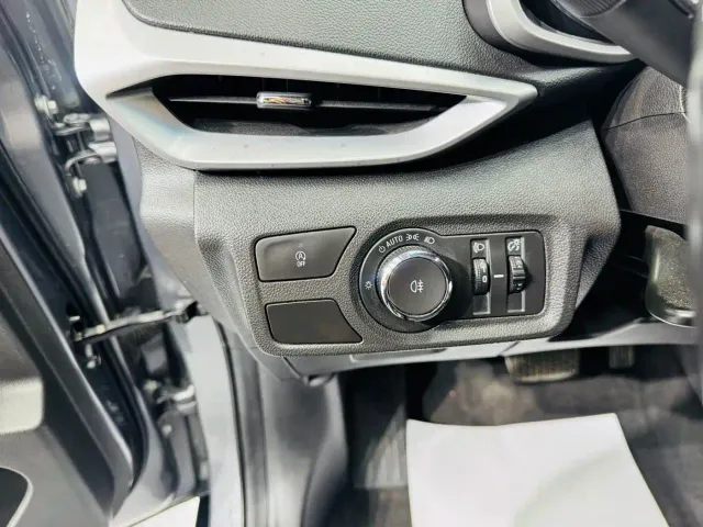 Chevrolet Orlando — Фото автомобиля 9