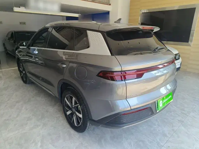 BYD Song Pro — Фото автомобиля 4