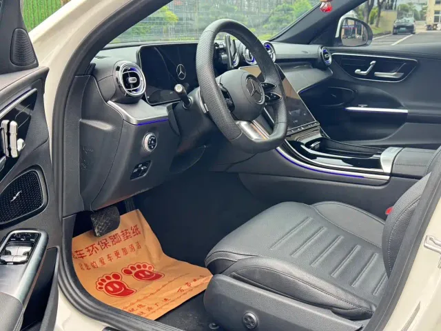 Mercedes-Benz C-Class — Фото автомобиля 3
