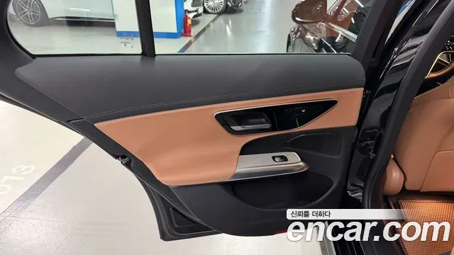 Mercedes-Benz E-Class — Фото автомобиля 9