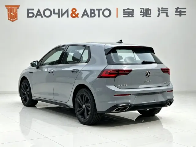 Volkswagen Golf — Фото автомобиля 5